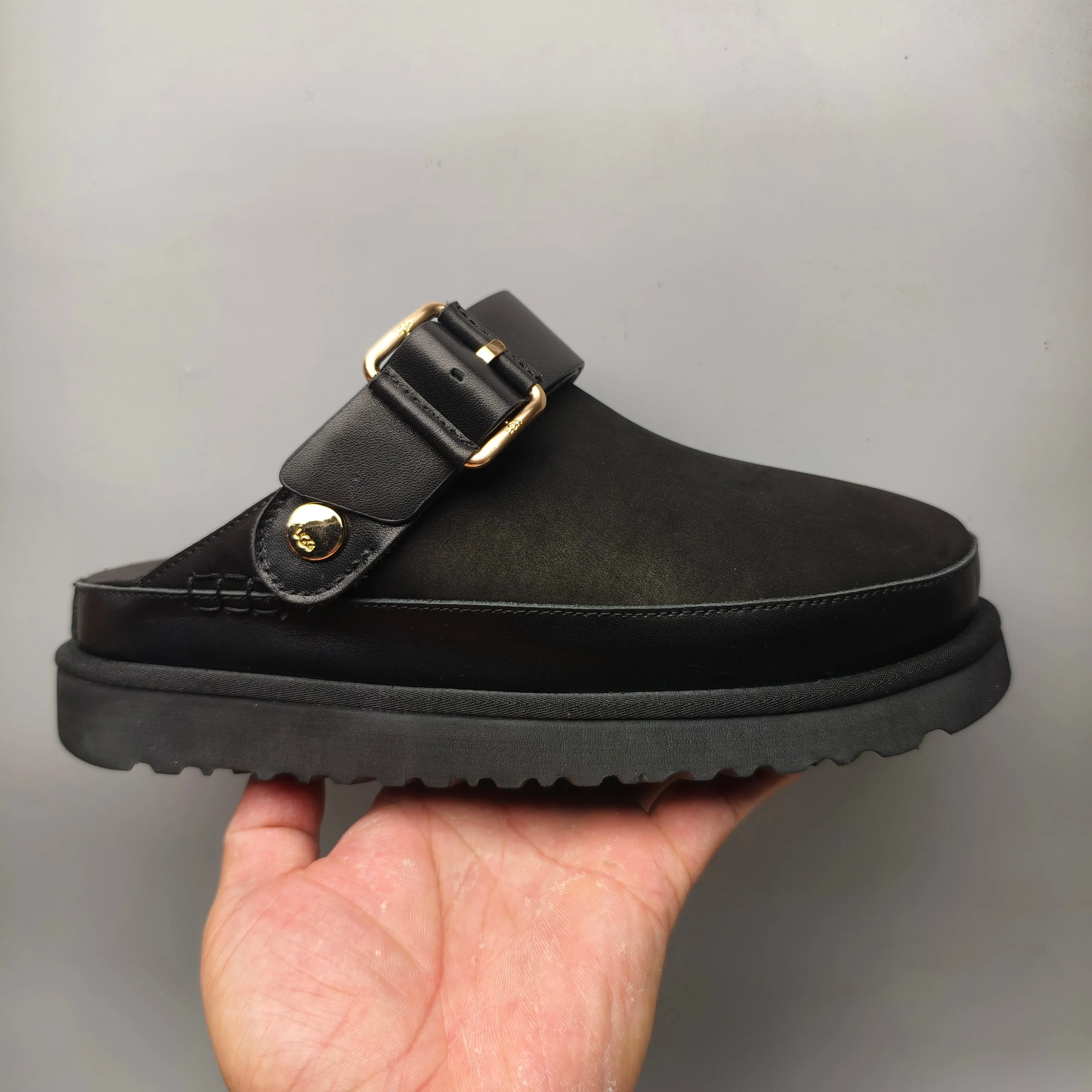 💰520 UGG sandals 9590 new spring and summer slip-on sandals Color: Maroon Sand Black Size: 35-41